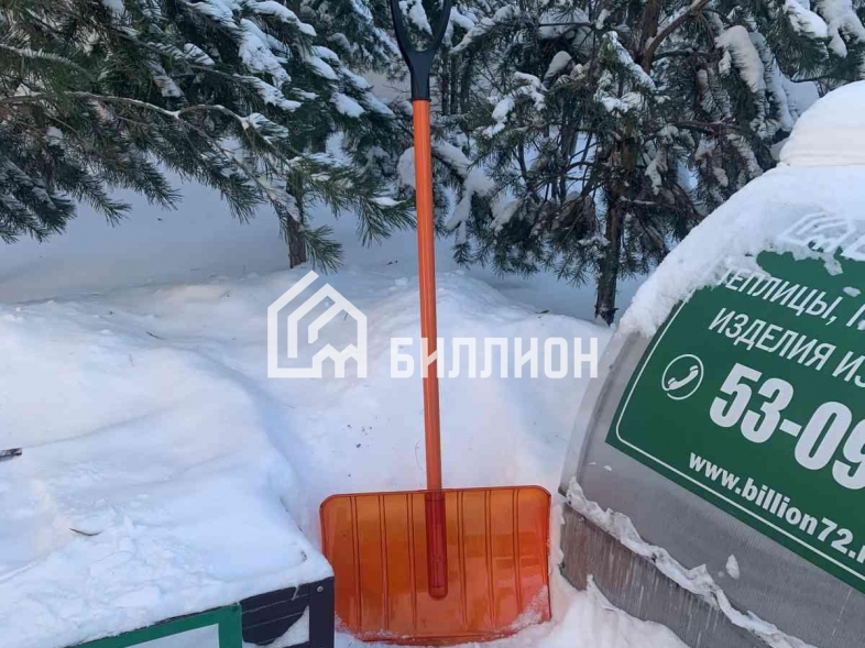 Лопата снеговая с черенком Оранжевая